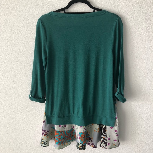 🌿🌿🌿LITTLE YELLOW BUTTON Boho Underlay Sweater - Picture 7 of 8